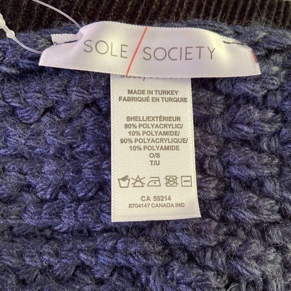NWT SOLE SOCIETY Navy Blue‎ Knit Scarf - Picture 4 of 5